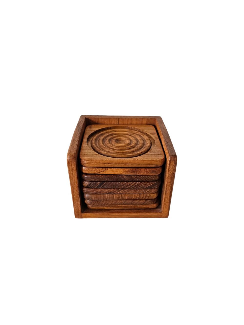 Set of 8 Round Wooden Coasters (Goodwood)